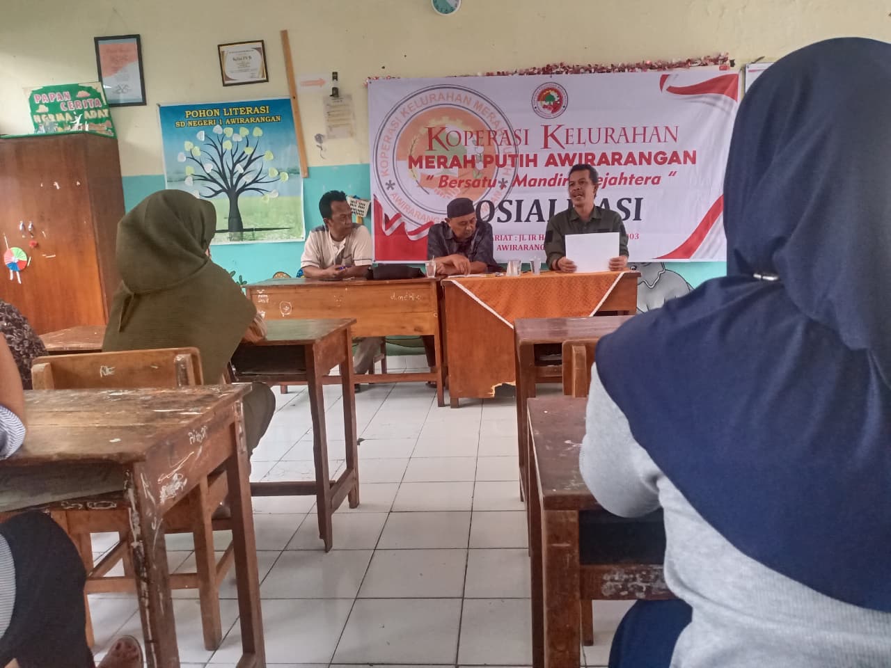 KKMP-Awirarangan Gelar Sosialisasi di RW 04 Eyangweri, Warga Antusias Sambut Gerakan Ekonomi Bersama